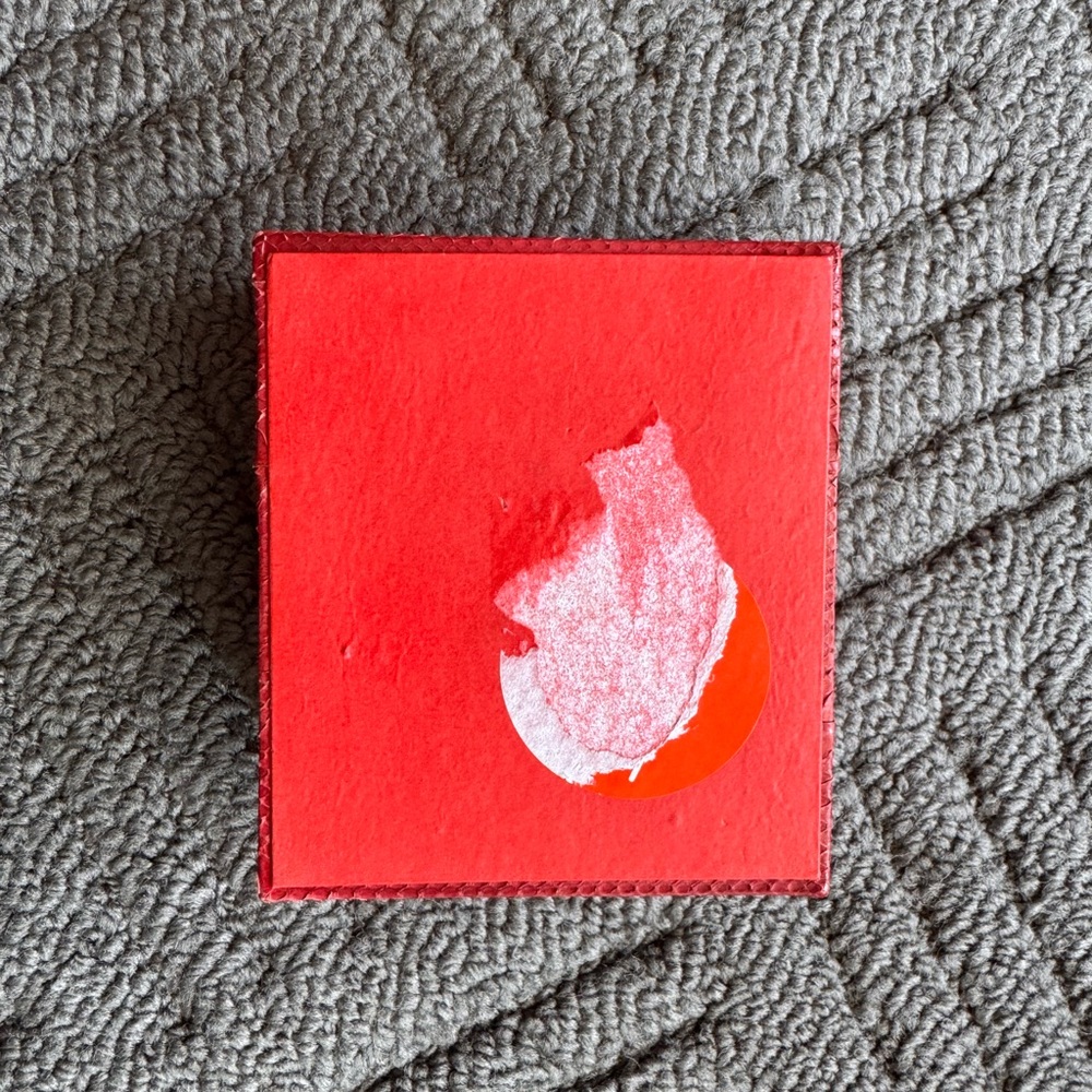 Red Textured Coasters Set - Picture 4 of 6